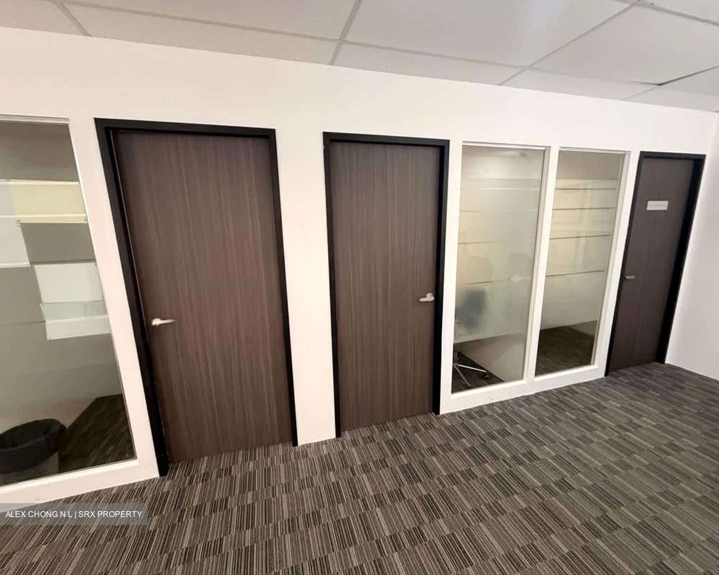 International Plaza (D2), Office #592842531